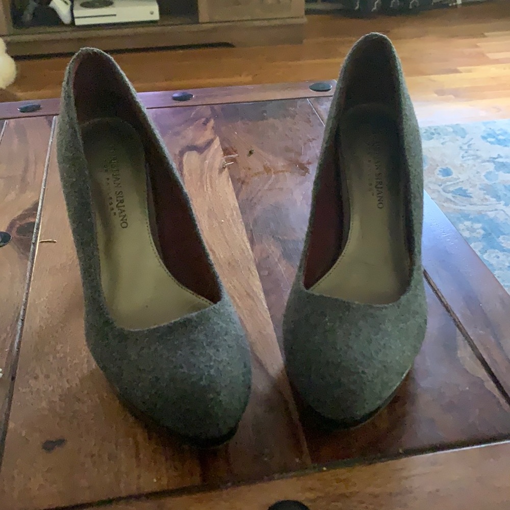 Woman’s shoes